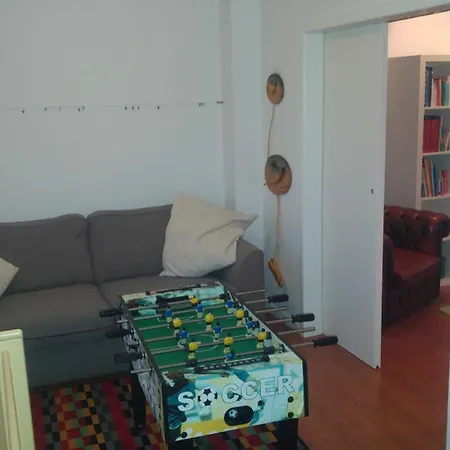 Family - Very Close To Sandy غوري