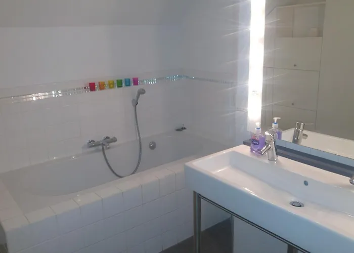 Family - Very Close To Sandy